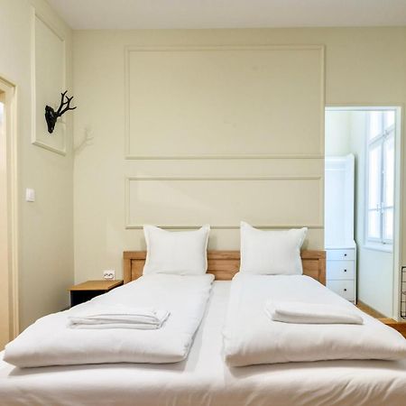 Apartpro Apartments, เวลีคอเทอร์โนโว ภายนอก รูปภาพ