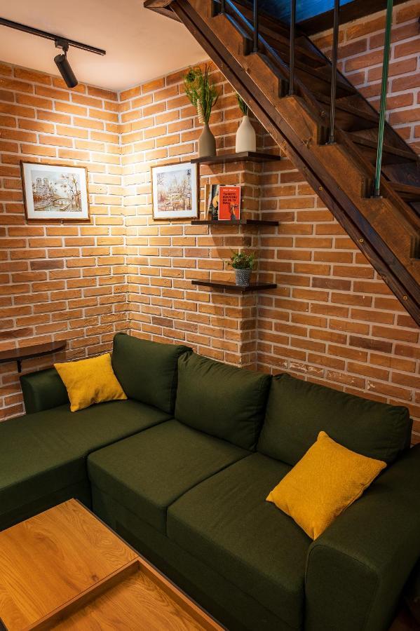Apartpro Apartments, เวลีคอเทอร์โนโว ภายนอก รูปภาพ