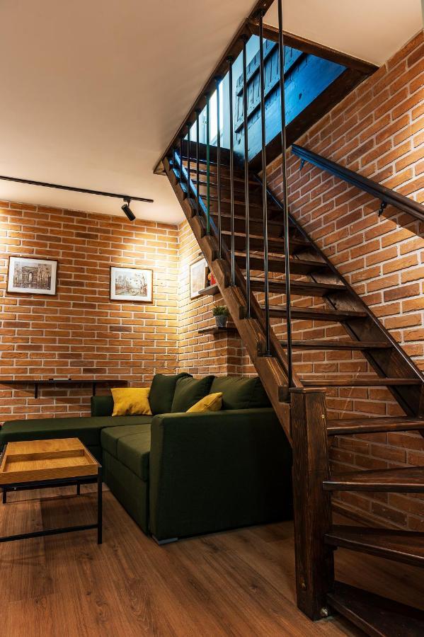 Apartpro Apartments, เวลีคอเทอร์โนโว ภายนอก รูปภาพ
