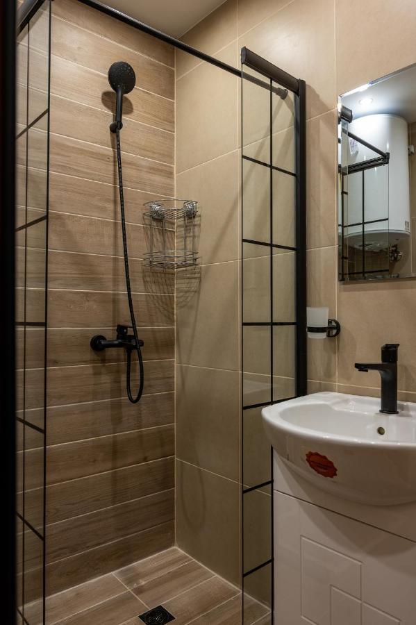 Apartpro Apartments, เวลีคอเทอร์โนโว ภายนอก รูปภาพ